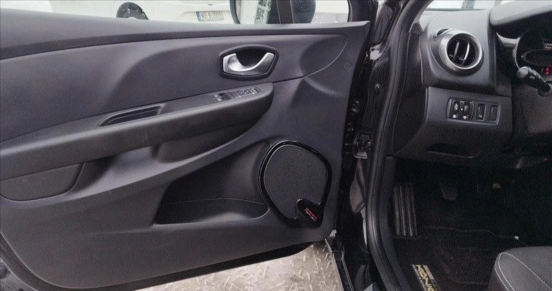 Renault Clio cena 41900 przebieg: 64400, rok produkcji 2017 z Zagórz małe 154